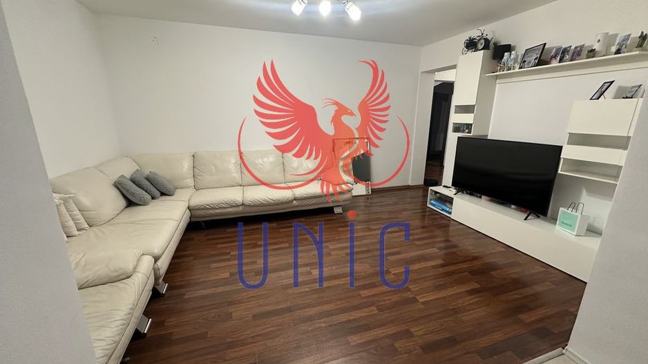 2 camere decomandate,  etaj 3, Rovine - 110 000 euro - Poză 1