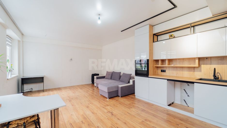 Se vinde apartament pe str. Dacia - Poză 2