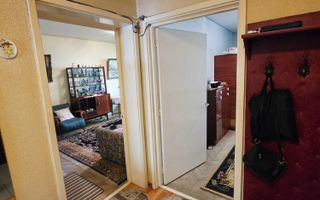 Apartament 3 camere, decomandat, parter, zona Republicii - Poză 2