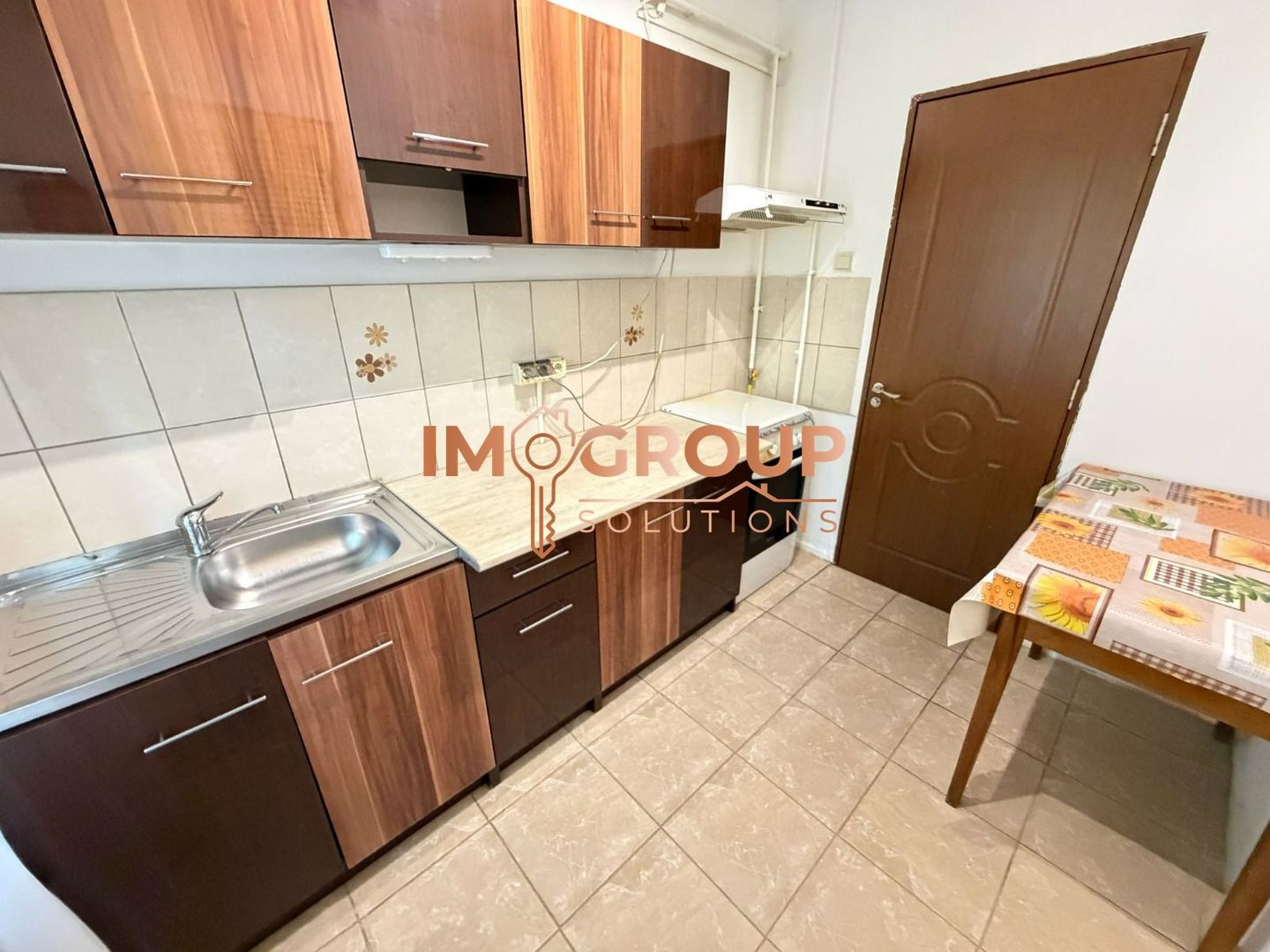 PODU ROS - BLOC FARA RISC - ETAJ INTERMEDIAR - 3 CAMERE - 67 MP - Poză 9