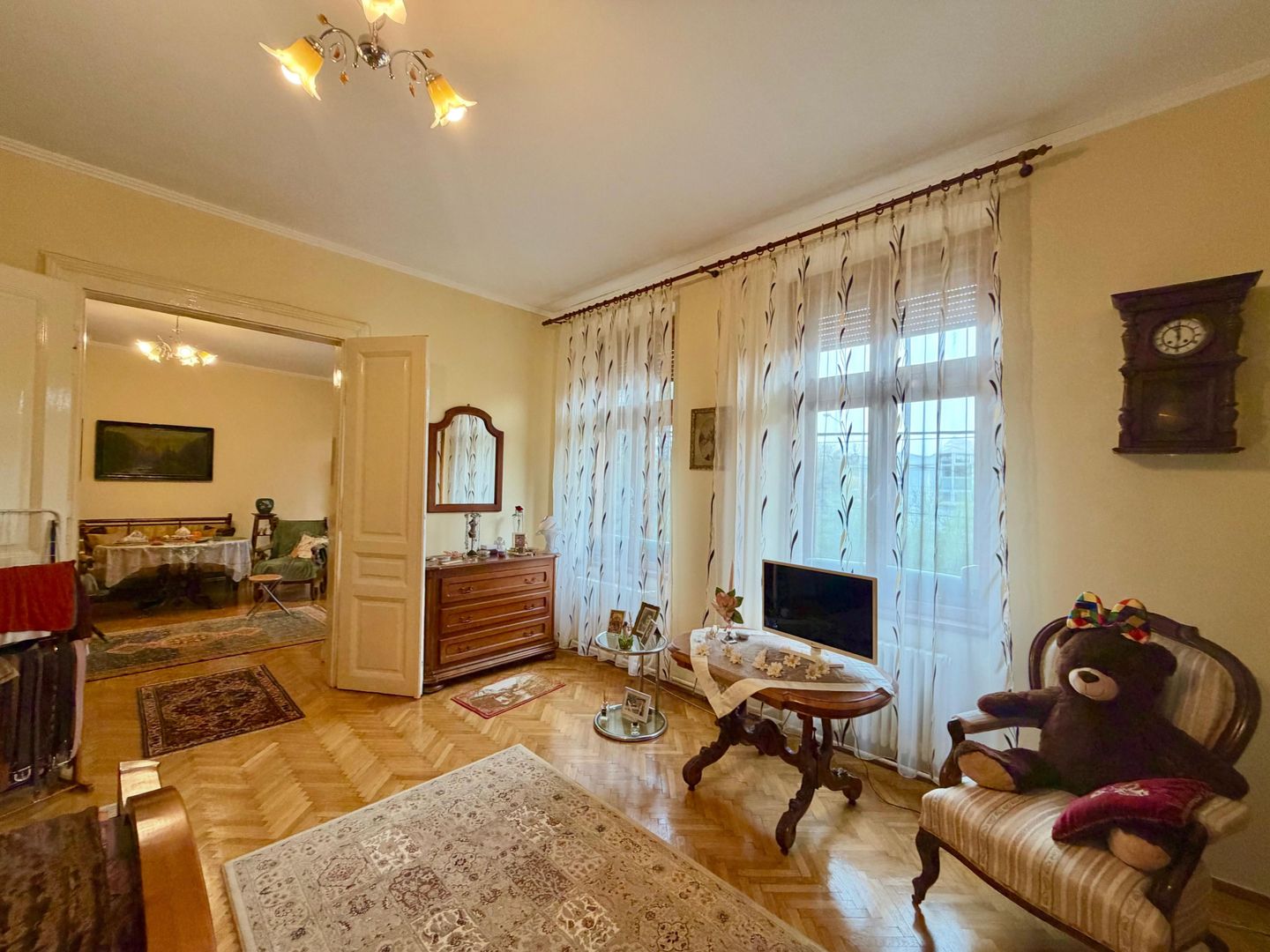 Apartament 2 camere | 82 mp | Garaj + boxă | zona Semicentrala - Poză 1