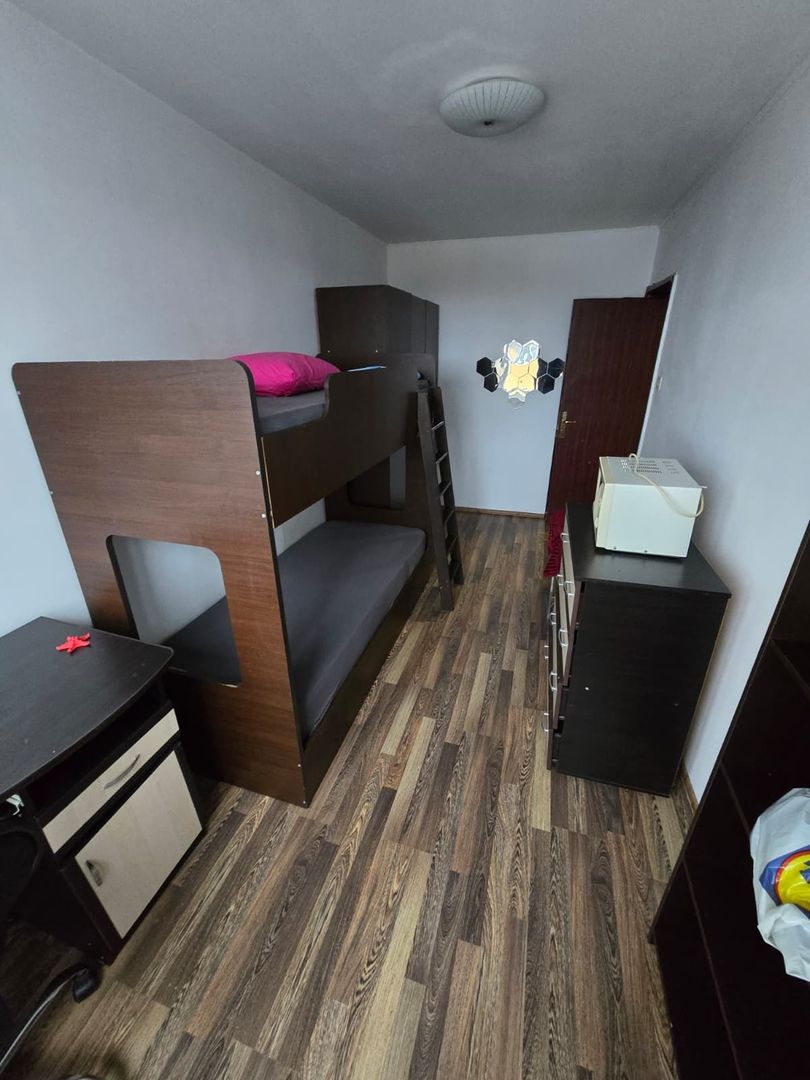 vand apartament 3 camere zona ultracentrala,vedere la Dunare ,etaj 2, - Poză 10