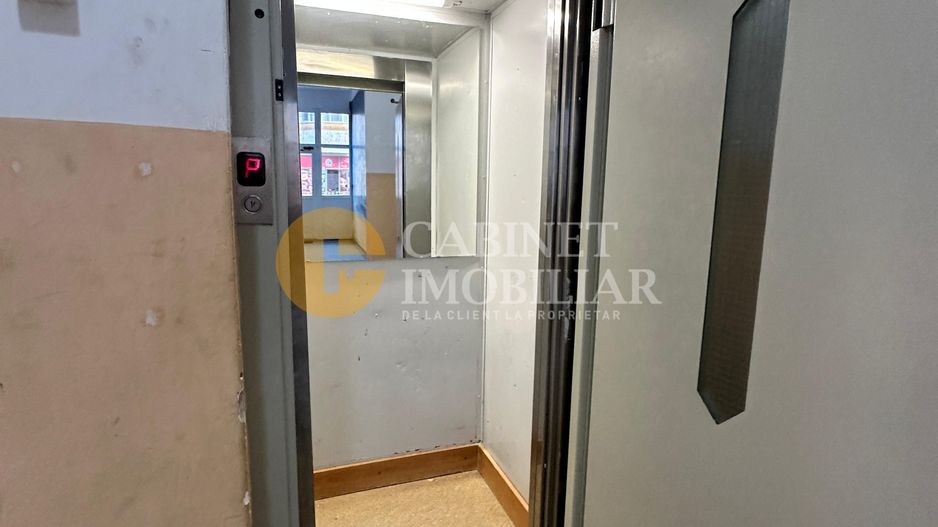 3 Camere Decomandat -  Esplanada Nicolina 1- Bloc 1990 - Poză 13