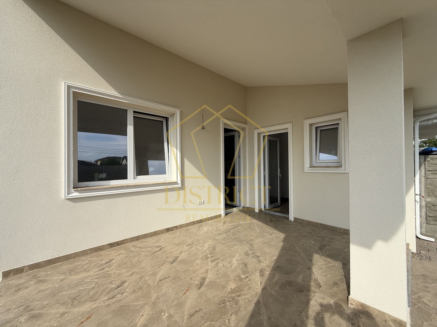 Duplex spatios cu 4 camere 109 mp | Mosnita Veche - Poză 16