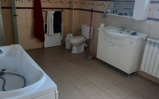 🏢 CASĂ SPAȚIOASĂ VALEA ADÂNCĂ - Oportunitate Versatilă! 🏢 - Poză 5