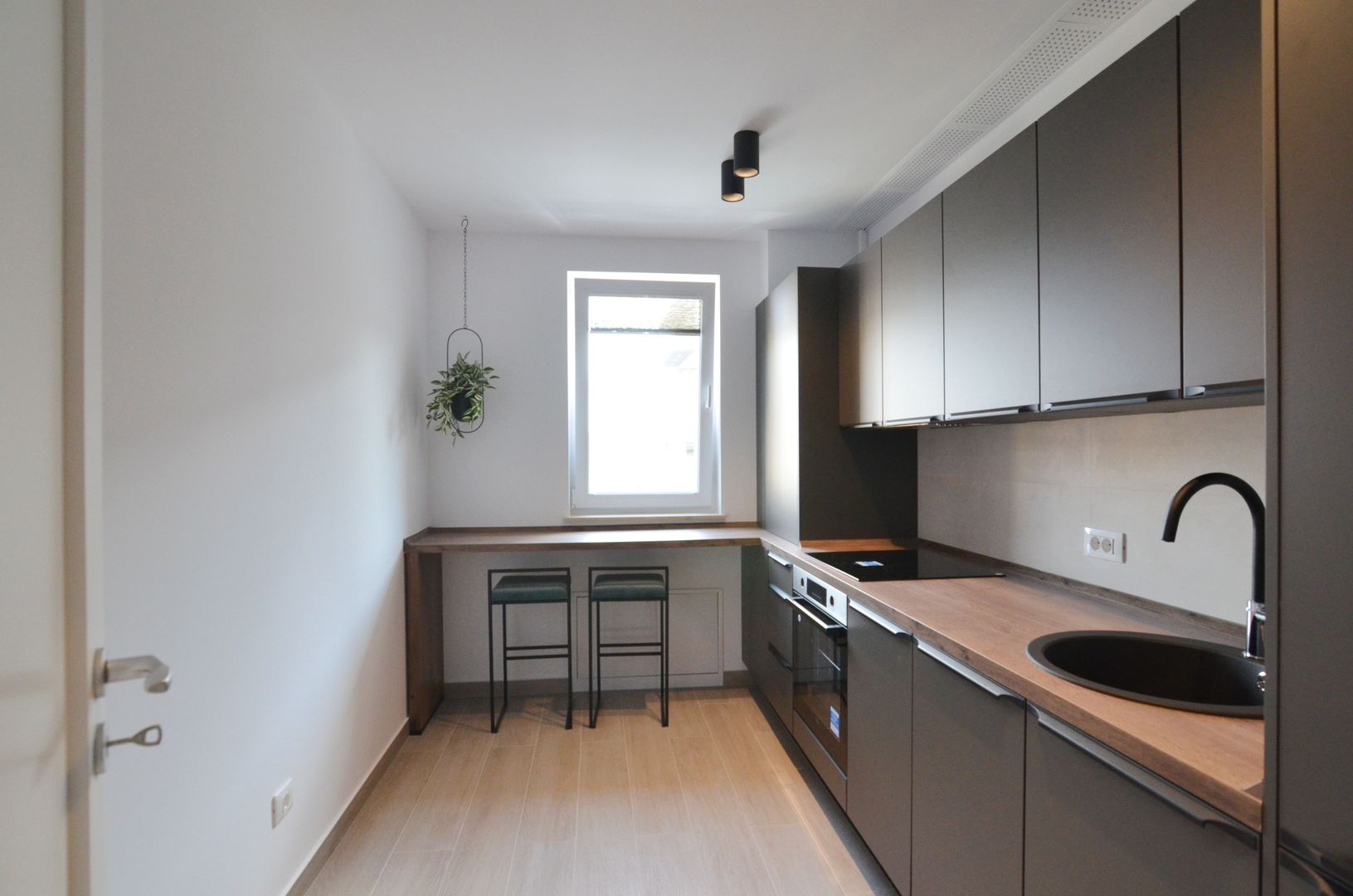 Apartament la prima inchiriere cu parcare subterana URBAN PLAZA - Poză 15