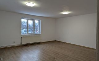 Spatiu de birouri de 70mp, curte proprie 450mp, parcare, Someseni - Poză 2