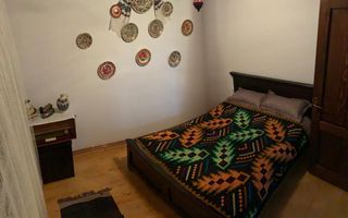 Vanzare cabana rustica pe malul lacului Tarnita! - Poză 9