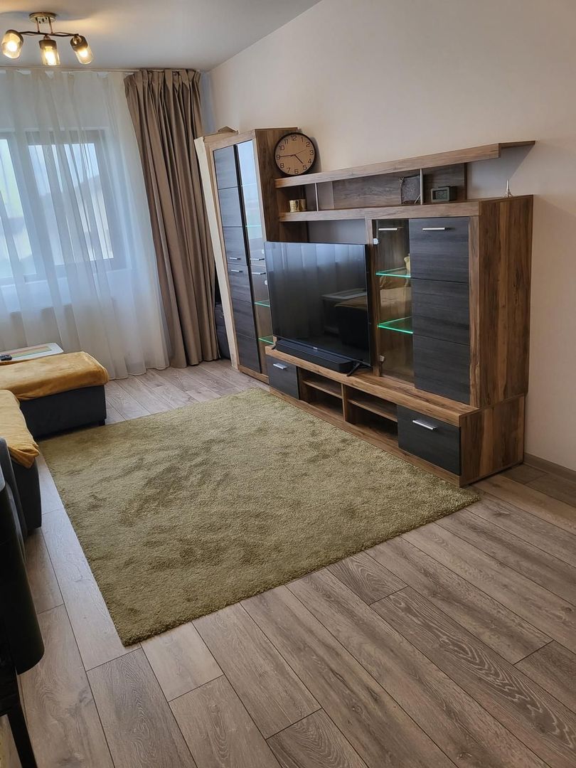 AP. 2 CAMERE- PARCARE INCLUSA, BUCATARIE INCHISA, CENTRALA PROPRIE - Poză 1