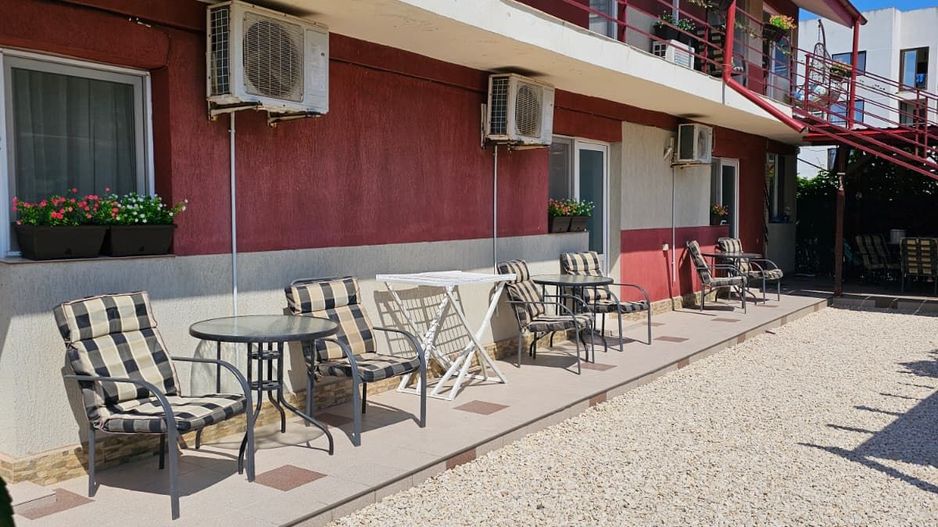 Afacere Turistică la Cheie | Pensiune 14 Camere | 7 min de Plajă - Poză 3