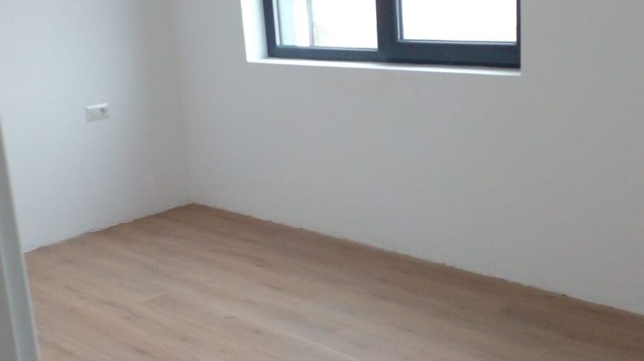 Reședință Modernă cu Finisaje Distinse - Poză 28