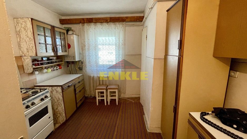 De vânzare apartament cu 3 camere și 2 băi - Poză 7