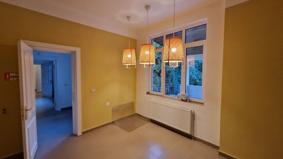 Imobil D+P+1E - 14 camere - Poză 11