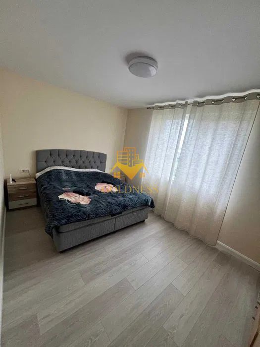 5 camere decomandate, Prima Inchiriere, Curte proprie, Dezmir - Poză 4