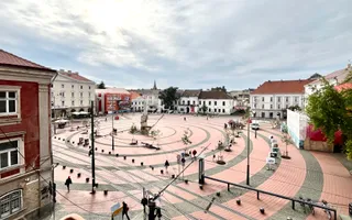 Apartament grandios cu vedere spectaculoasă spre Piața Libertății - Poză 34