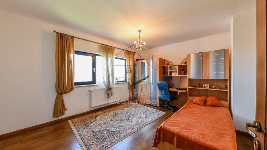 Casa individuala, 5 camere, garaj, teren 648 mp, panorama, cartierul Europa - Poză 16
