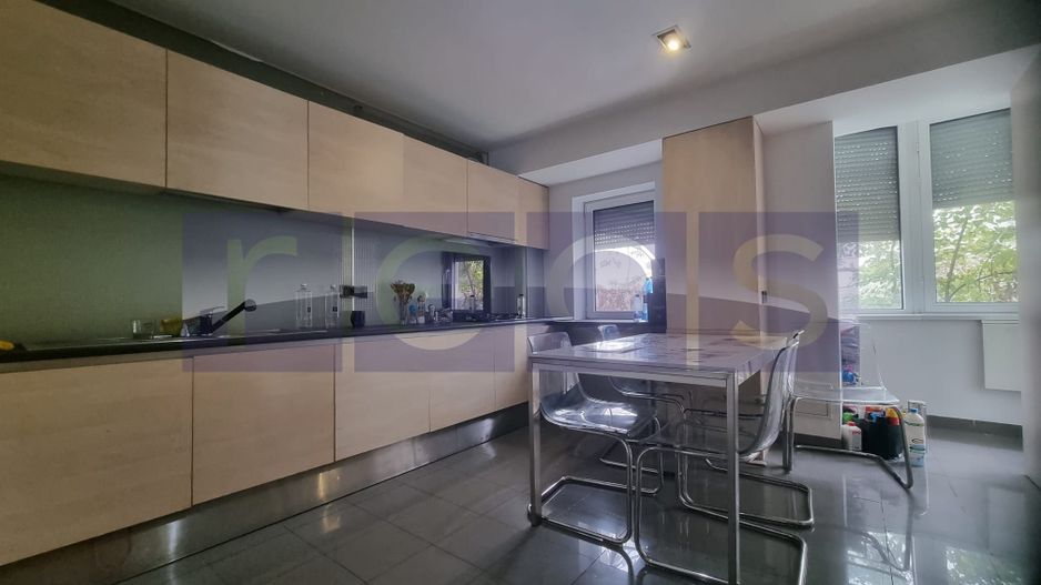 VANZARE 3 CAMERE -  SEMIDECOMANDAT - Mall Vitan - Poză 9