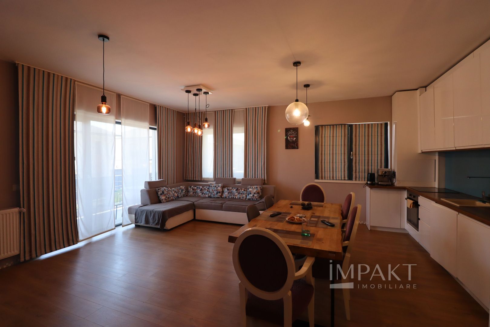 Apartament superb spre inchiriere cu trei camere, cartier Buna Ziua! - Poză 4