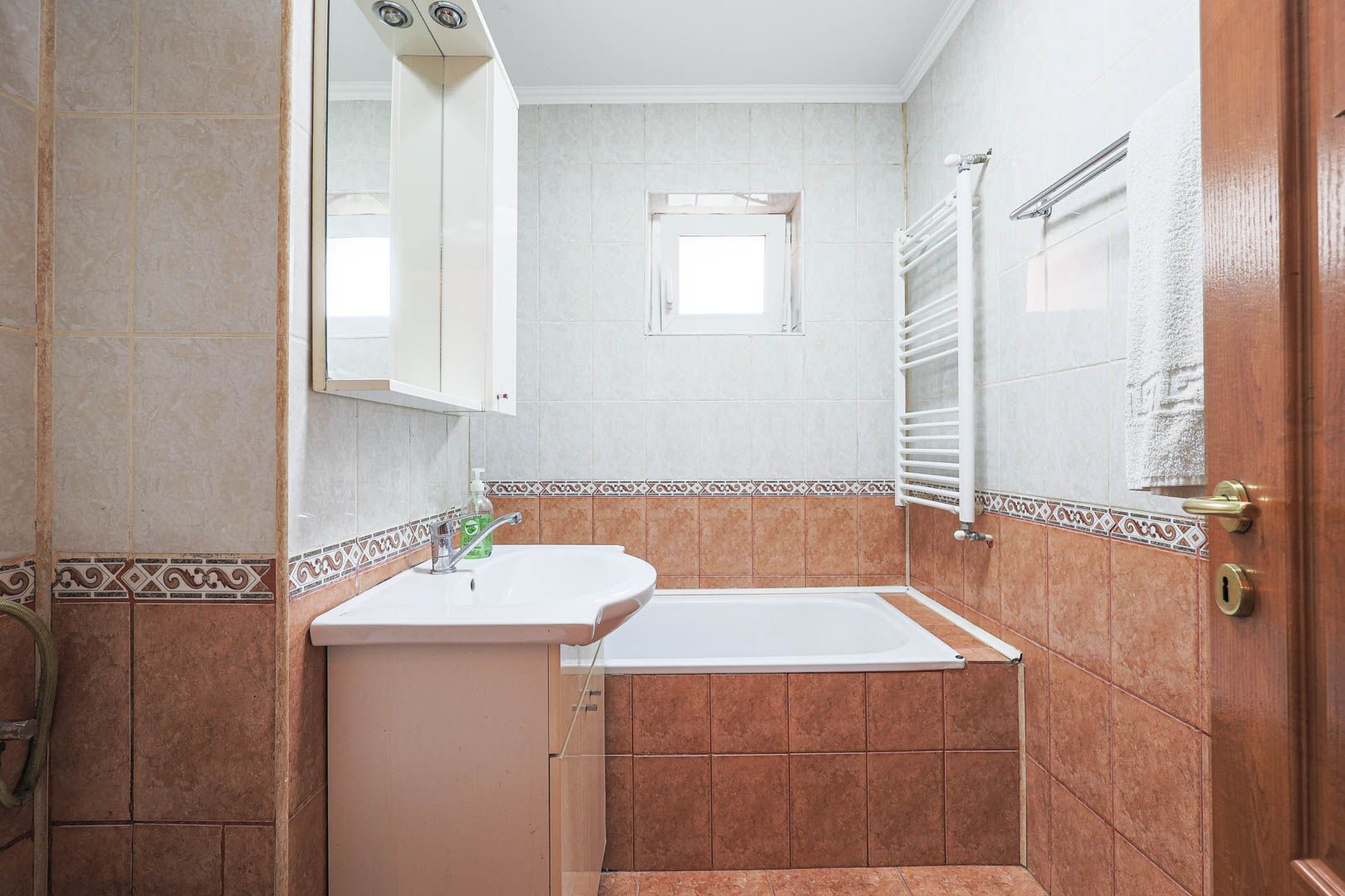 Ap. decomandat cu 3 camere, spațios și luminos, Micalaca, Zona 100 - Poză 9