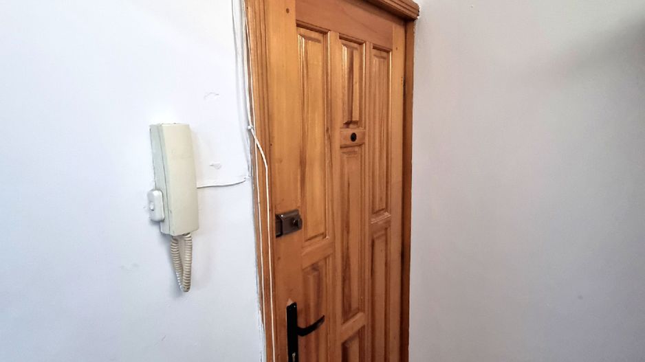 Girocului, et.3, 3 camere, 2 băi, centrală termică proprie - Poză 2