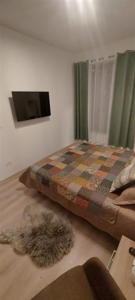 1 camera parter loc de parcare BLOC NOU-Benzinaria ESSO - Poză 3