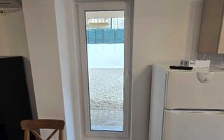 Aparament cu curte de inchiriat Tei - Poză 5