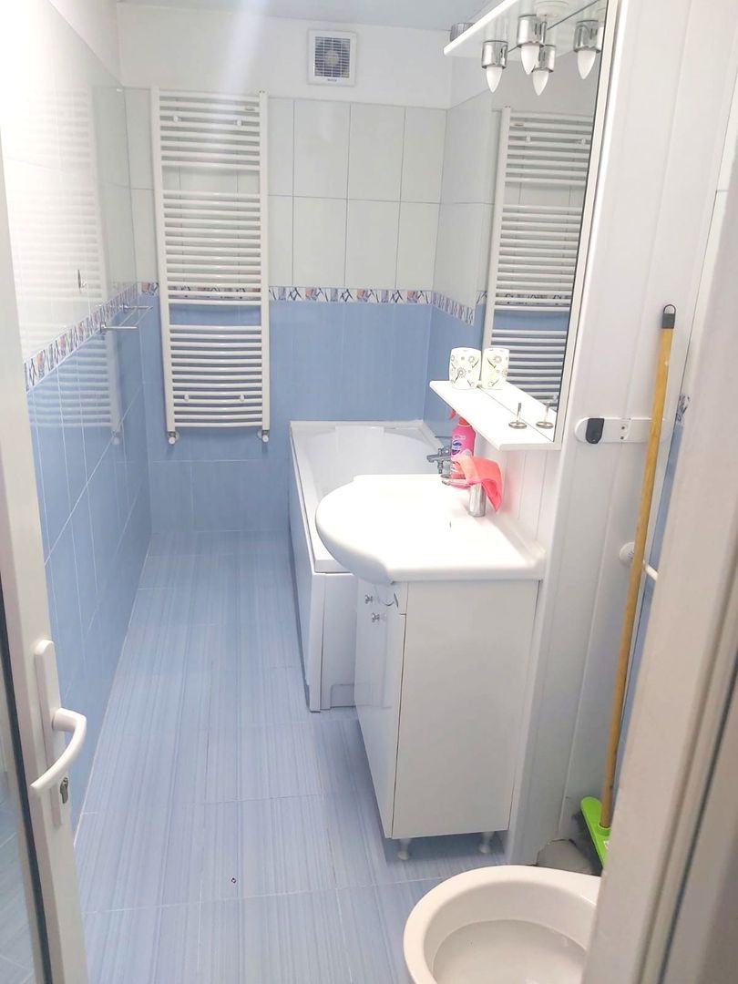 Apartament cu doua camere, decomandat - Bd. Unirii, scoala nr. 10 - Poză 8