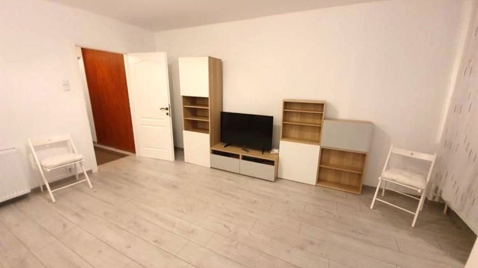 Închiriere Garsoniera renovata, AC, Vatra Luminoasa, Piața Muncii - Poză 1