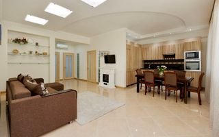 Chirie, apartament, 3 camere, strada Anestiade, Centru - Poză 1