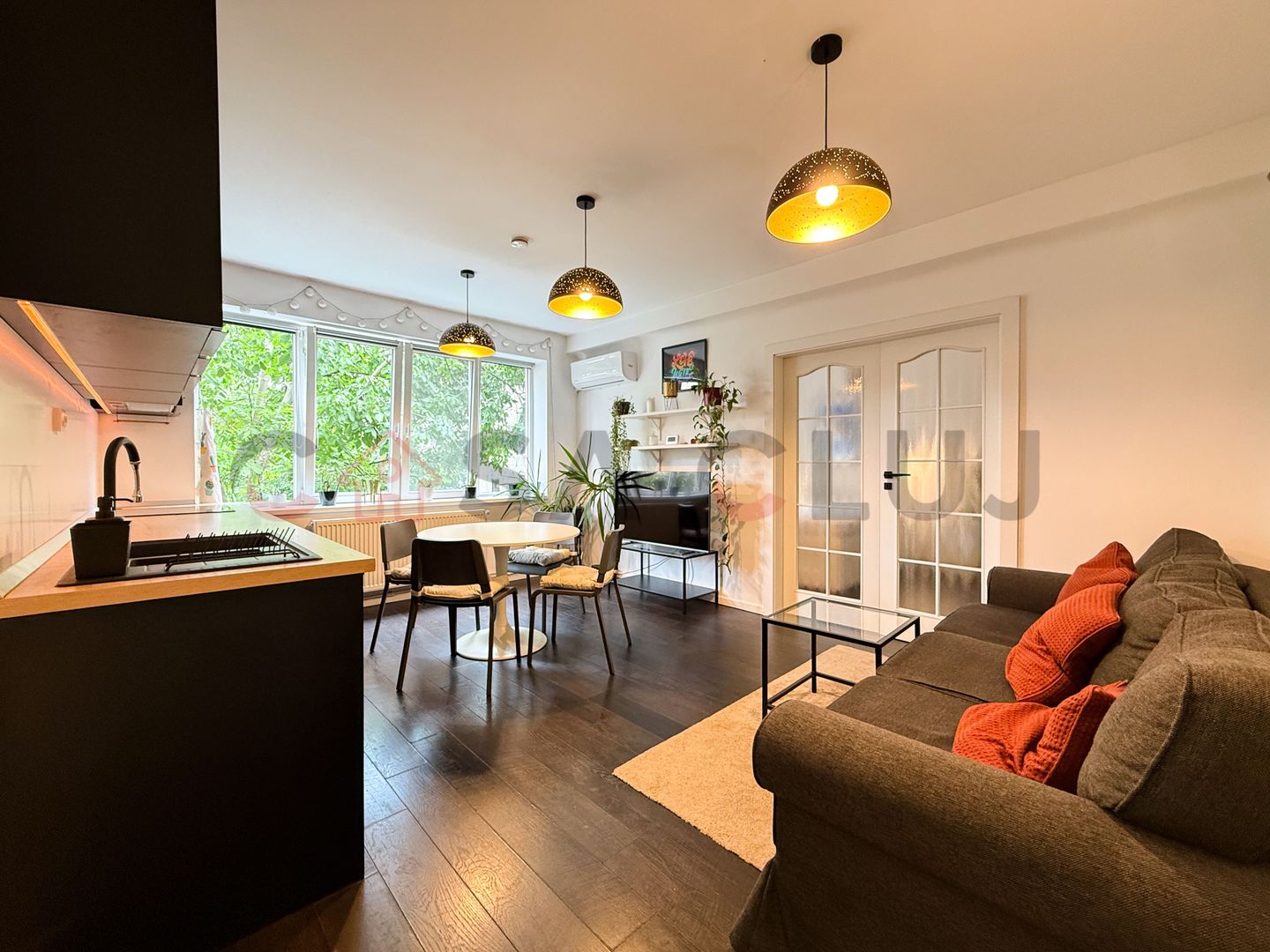 Apartament central 3 camere, la cheie, Zona Urania - Poză 3
