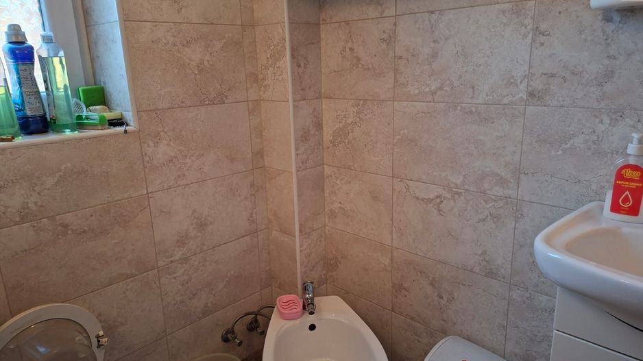 Apartament cu 3 camere si garaj in zona centrală - Poză 22