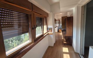 Apartament deosebit cu scara interioara si 4 camere ~ pozitie centrala - Poză 1