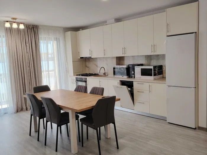 Închiriez apartament proaspăt finisat și utilat modern - Poză 7