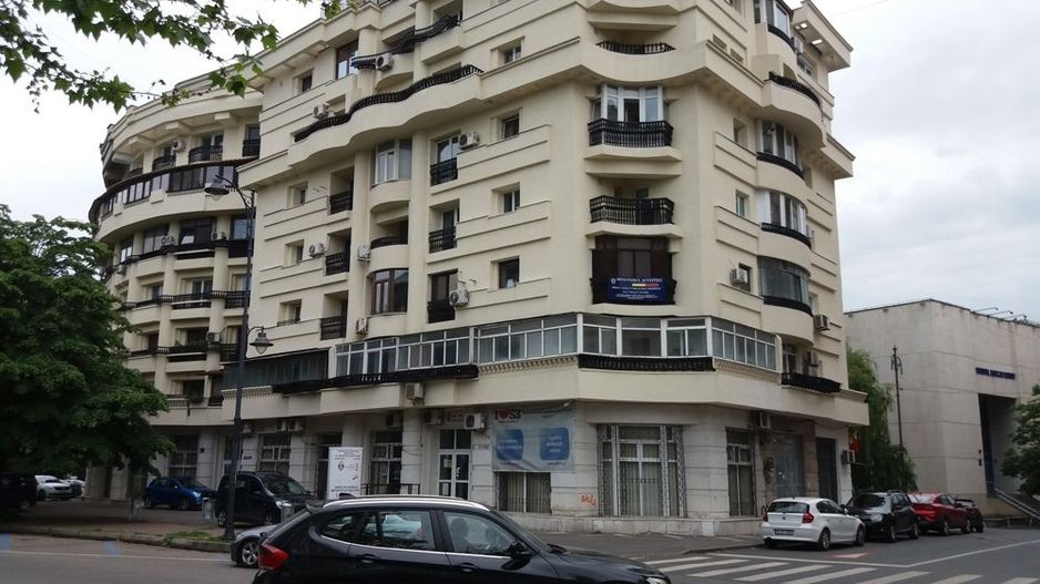vand / inchiriez apartamente zona Unirii Tineretului - Poză 6