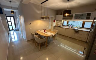 Duplex cu 5 camere de vanzare  în zona Aradului - Poză 14