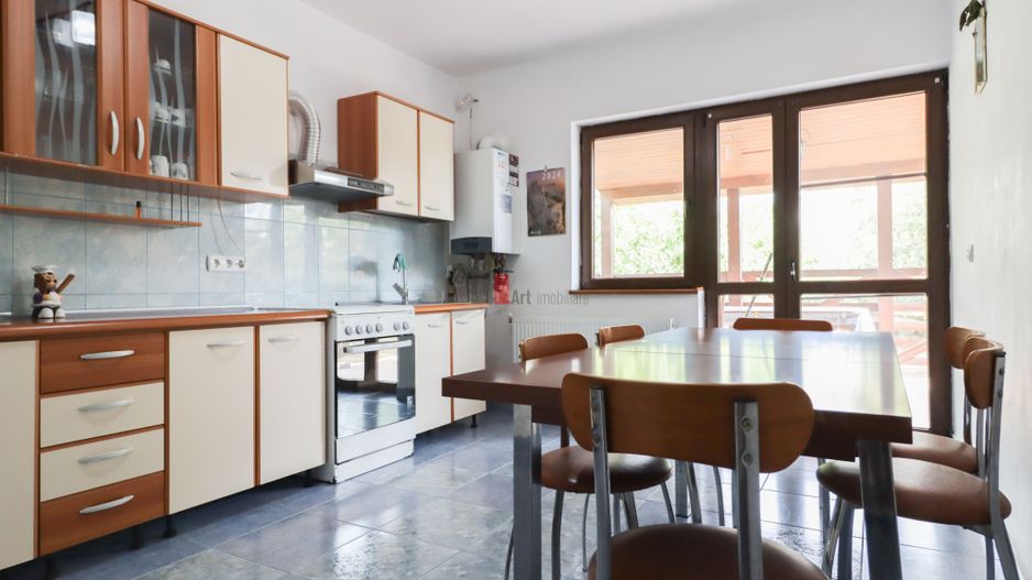 Vila "SEPHARA", teren 700 mp,  292 mp suprafata totala, NEGOCIABIL - Poză 13