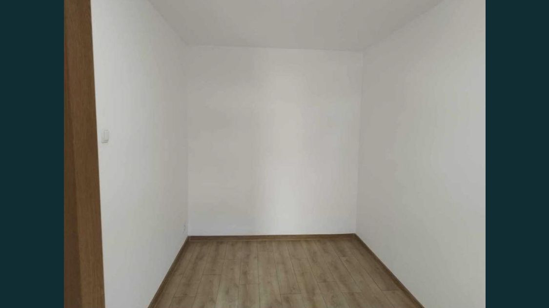 BRASADAS vinde ap 3 cam 3/4 RENOVAT, MOBILAT Solidarității. - Poză 2