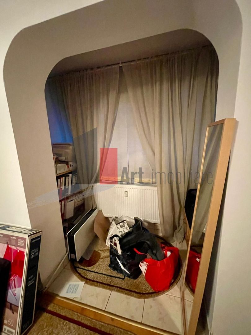 Garsoniera Pajura Spatioasa - Poză 6