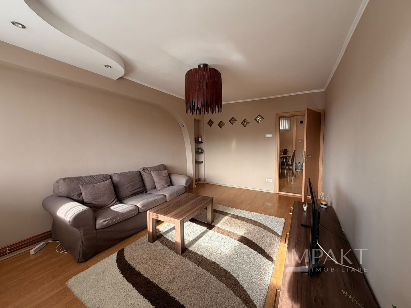 Apartment cu 2 camere de închiriat zona Mărăști- parcare inclusă - Poză 2