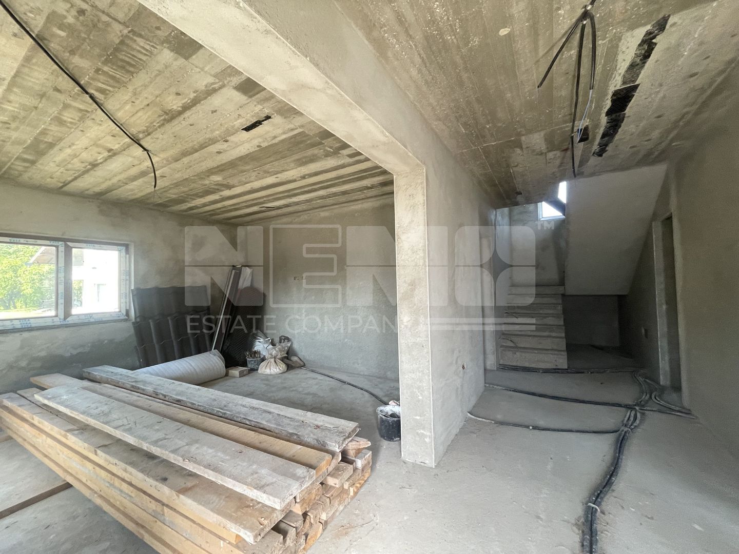 CASA LA ROSU DIN CARAMIDA + GARAJ I 12,5 ARI I VICOV DE SUS I - Poză 12