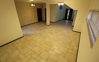 Zona Cetatii; 6 incaperi, ideal pentru sediu firma. - Poză 7