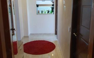 Apartament decomandat, 4 camere, etaj 1/ 4 , cartier Noua - Poză 3