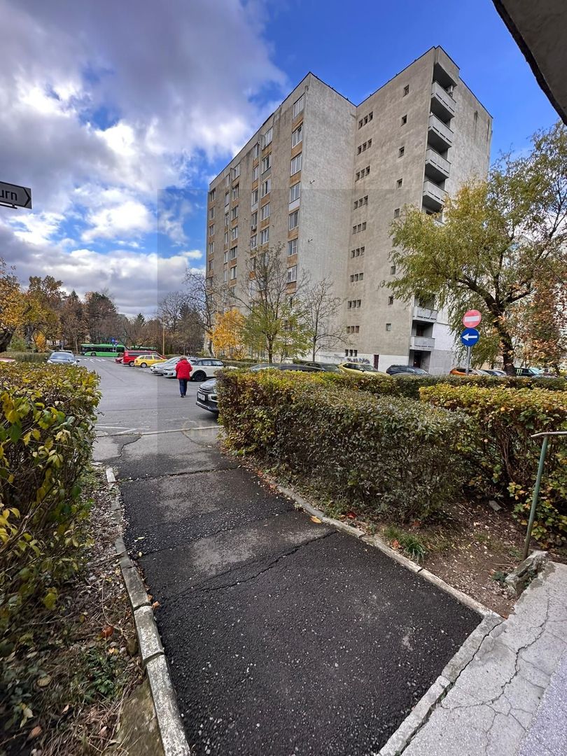 Apartament spre vanzare cu 2 camere – zona Planetelor, Brasov - Poză 2