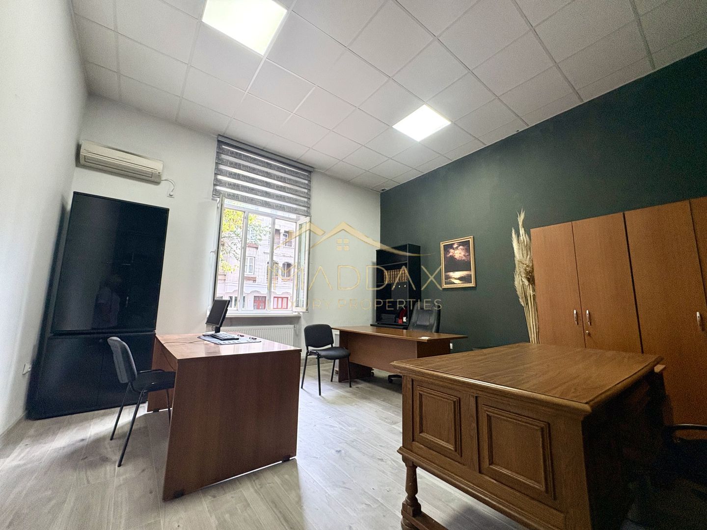 De Vanzare-Central/Cismigiu ~ Spatiu Birouri/Clinica/Centru Infrumusetare - Poză 1