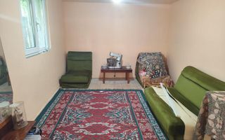 Casa, anexe si teren Floresti  Prahova 1075mp.! - Poză 4