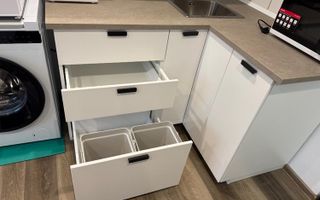 Soarelui-Cerna | 1 Camera | Recent renovata | Etaj 2 | Mobilat si Utilat - Poză 10