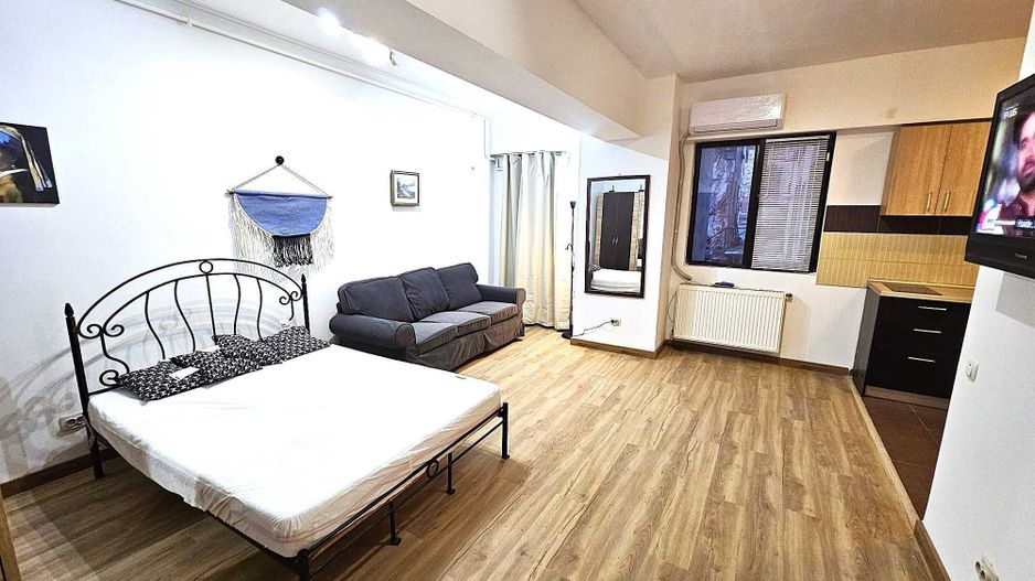 Închiriez garsonieră modernă  Piața Alba Iulia, centrală proprie - Poză 2