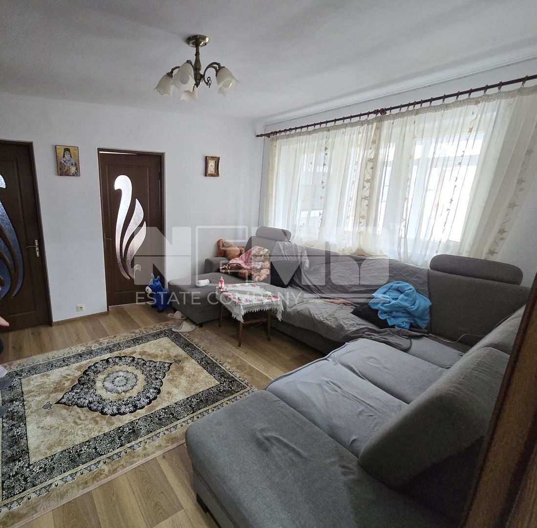 Apartament 3 camere I Central I Rădăuți - Poză 2
