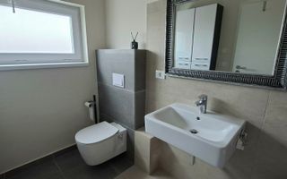 Casa la prima inchiriere cu 3 camere - Poză 12