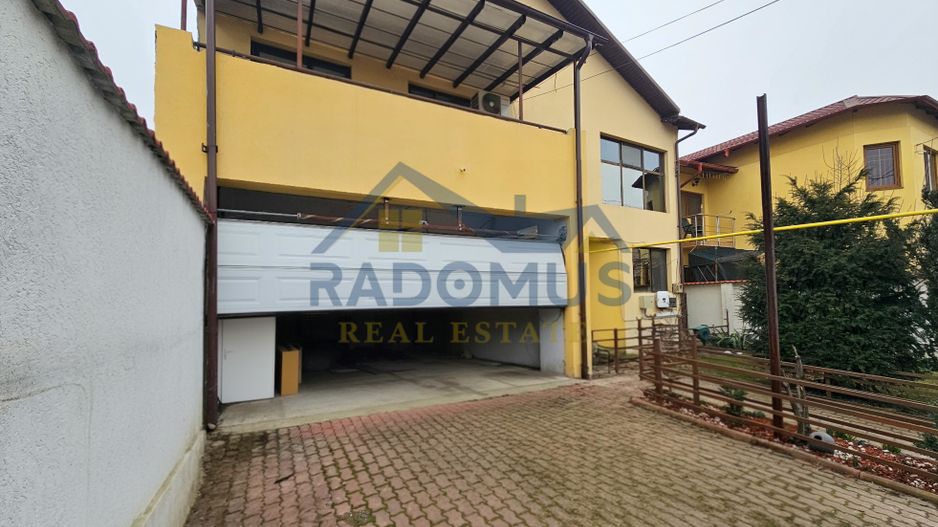 Vilă spațioasă, central, ideală pentru activități comerciale/birouri - Poză 2